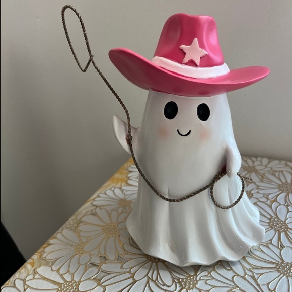 Cowboy Ghost with Pink Hat  and Lasso - Picture 1 of 4